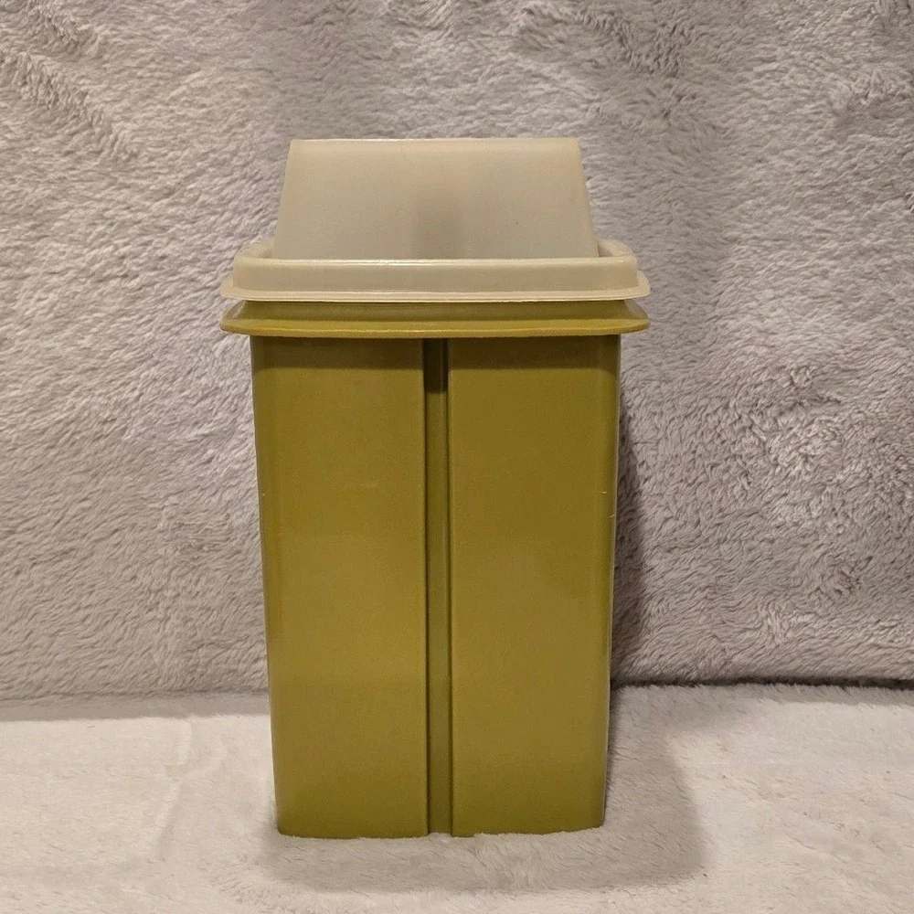 Vintage Tupperware Pickle A Way Server Avocado Green 1330-7 Strainer Container